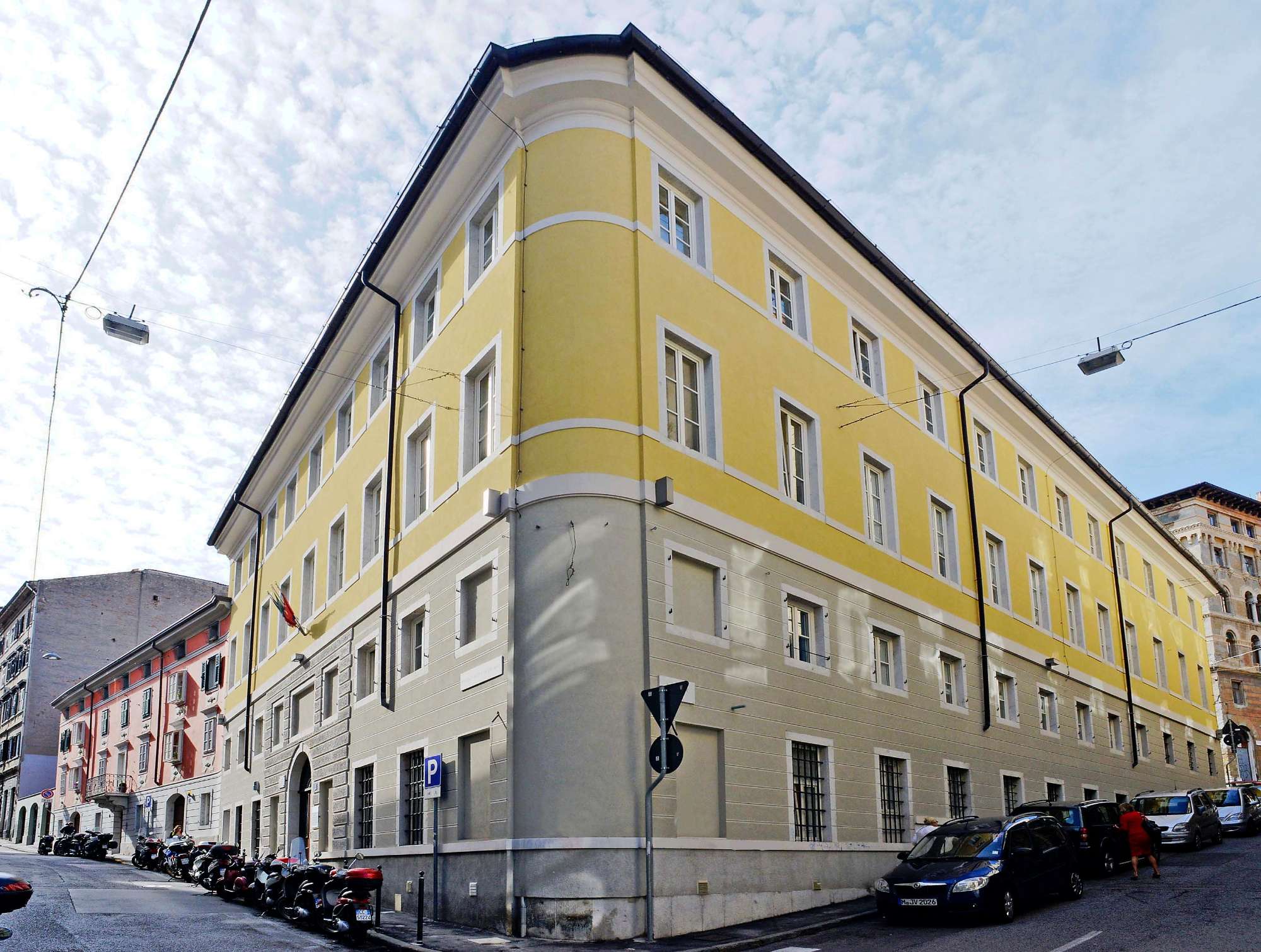 Biblioteca Civica Attilio Hortis